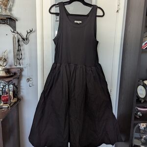Elegant Black Midi Dress